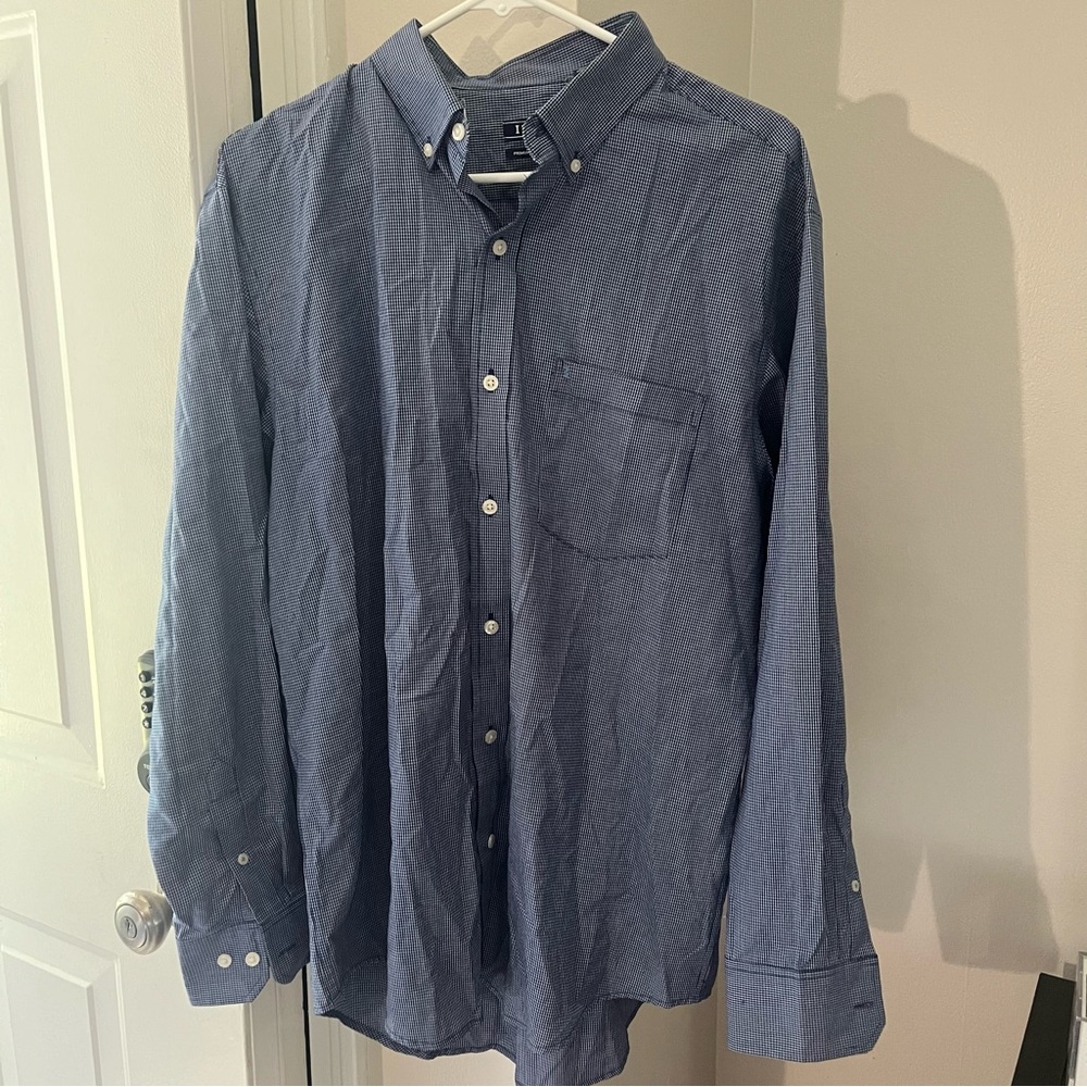 Izod men’s button down